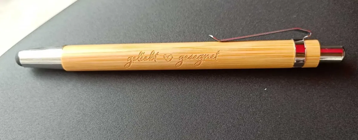 Bambus Kugelschreiber & Stylus "geliebt und gesegnet" - Holzgravur